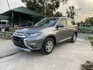 cho thuê xe ô tô 7 chỗ Mitsubishi Outlander