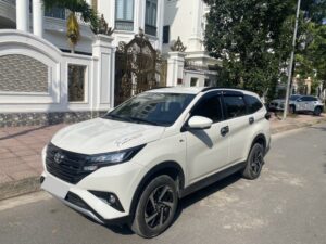 cho thuê xe ô tô 7 chỗ Toyota Rush